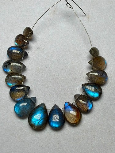 Briolette goccia di - a,